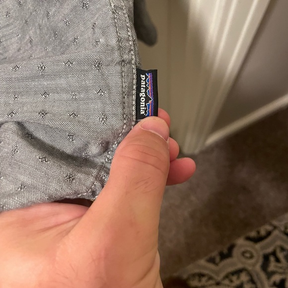 Patagonia dress shirt - Picture 2 of 4